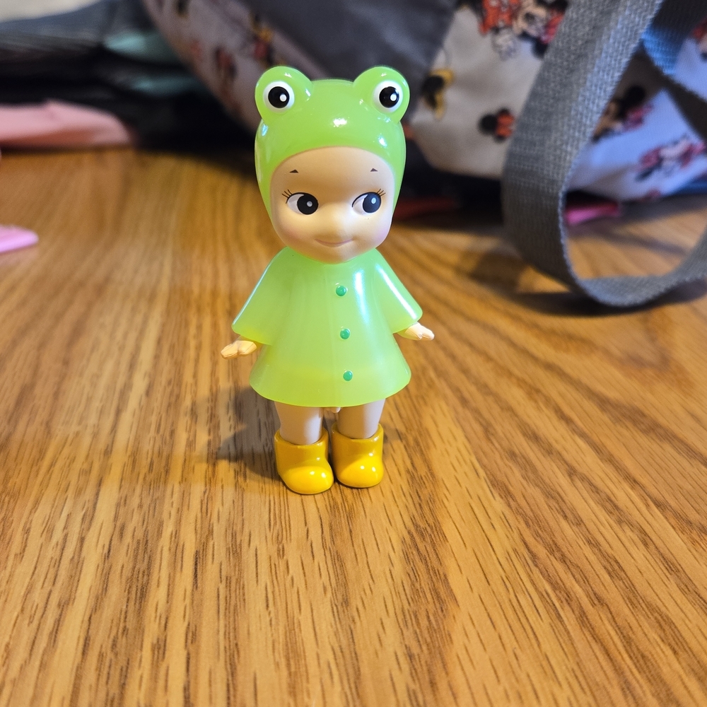 Sonny Angel Frog From Rainy Day Series
